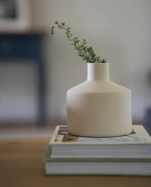 Cavado-Ocactuu Vase in Sand