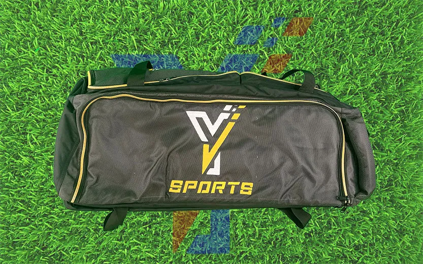 Cricket Accessories : Cricket Kit Bag with Wheels