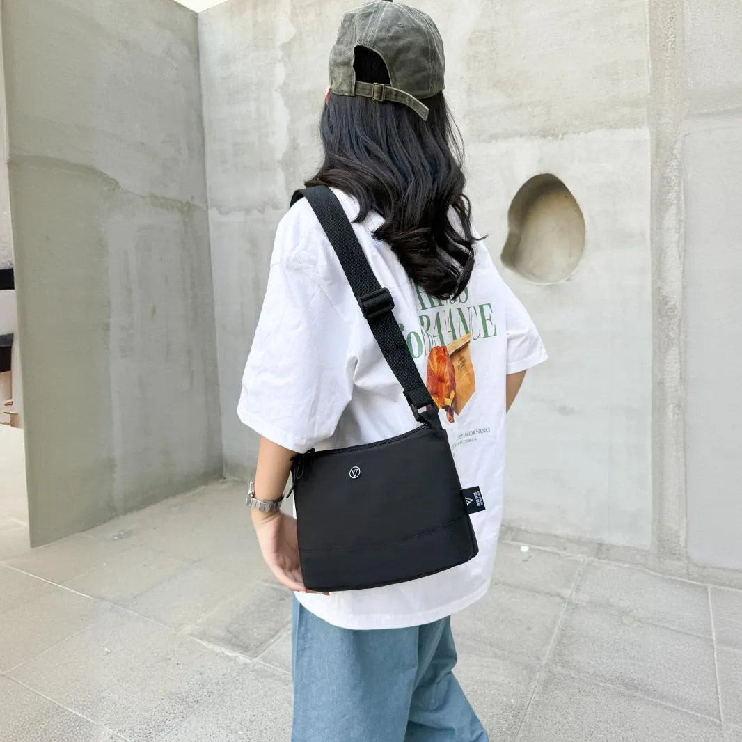 New Cross-Border Fashion Waterproof Cloth Bag Shoulder Bag Nylon Oxford Cloth Crossbody Bag Multi-Layer Women's Cloth Bag