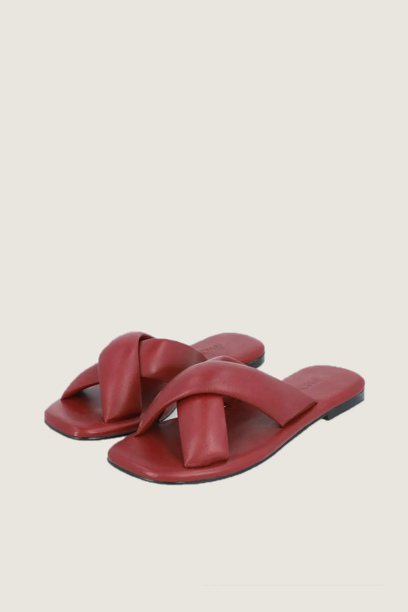 Novado - Flat Leather Sandals with Memory Foam Upper - Red